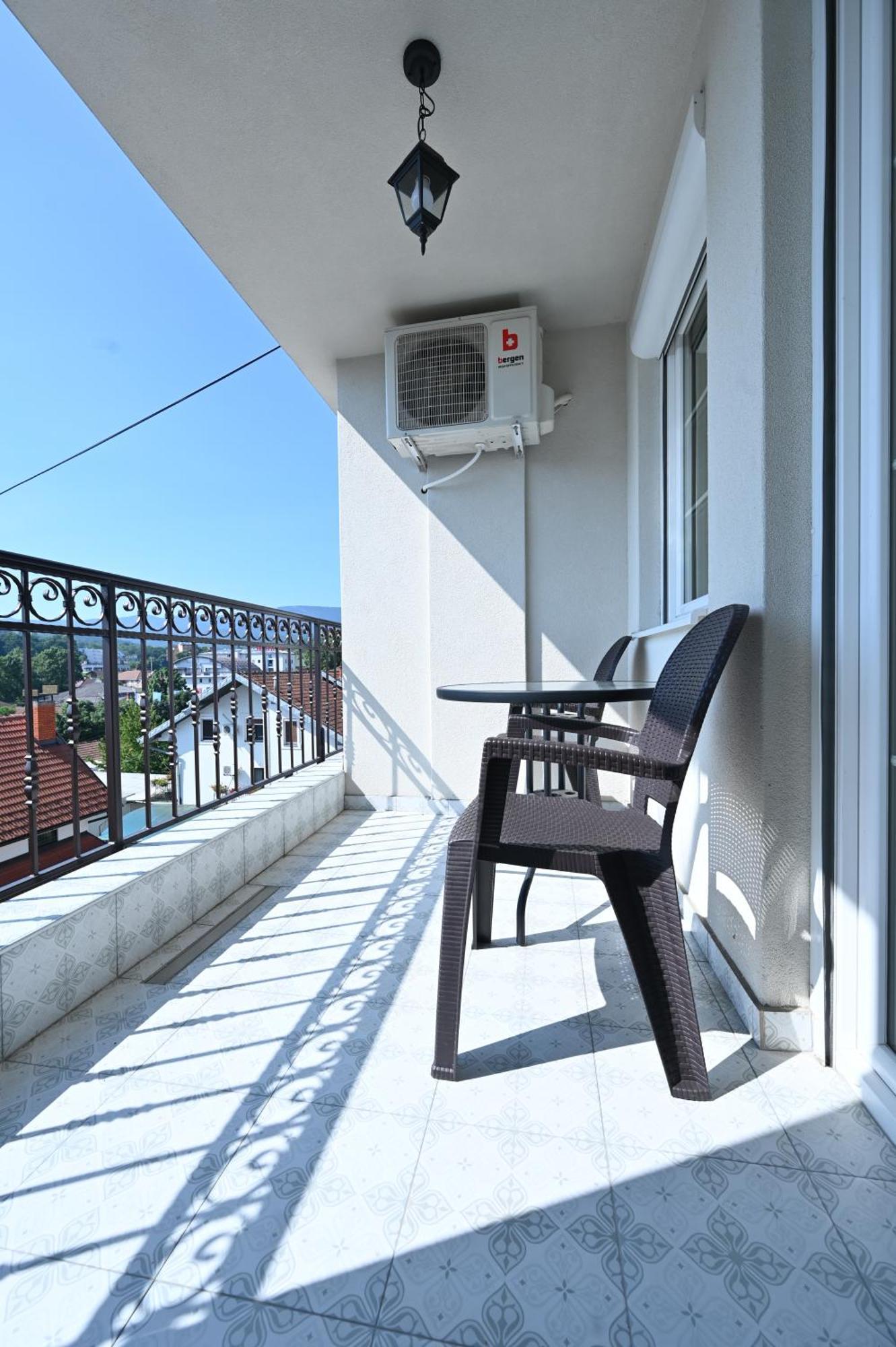 Smestaj Tea Sa Dva Bazena Vrnjačka Banja Exteriér fotografie