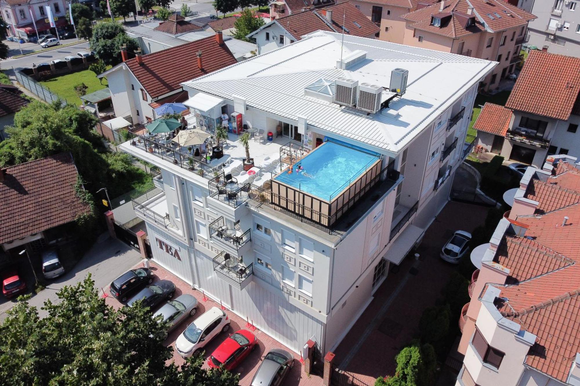 Smestaj Tea Sa Dva Bazena Vrnjačka Banja Exteriér fotografie
